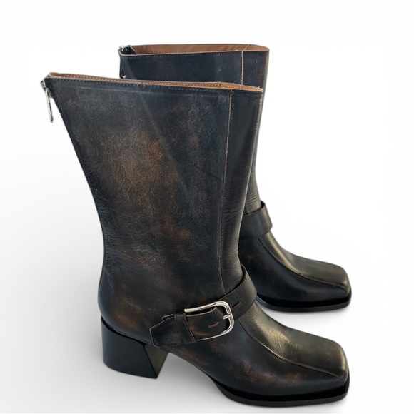 Labucq • Janis Boot - Picture 11 of 16